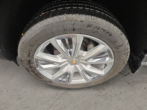 Used 2023 Chevrolet Silverado 1500 High Country w/ High Country Premium Package image 9