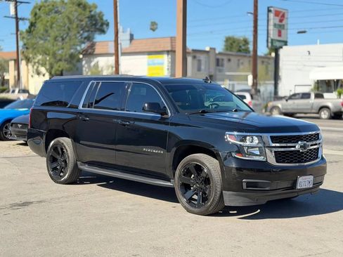 Used 2019 Chevrolet Suburban LT w/ Max Trailering Package image 19