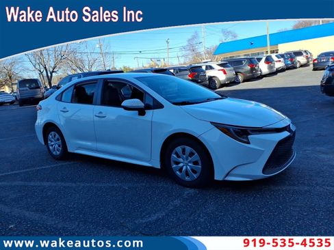 Used 2020 Toyota Corolla L image 1