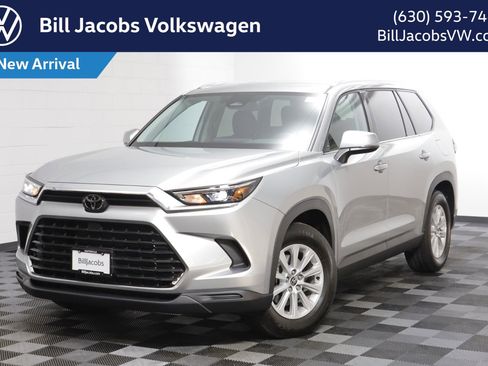 Used 2024 Toyota Grand Highlander XLE image 1