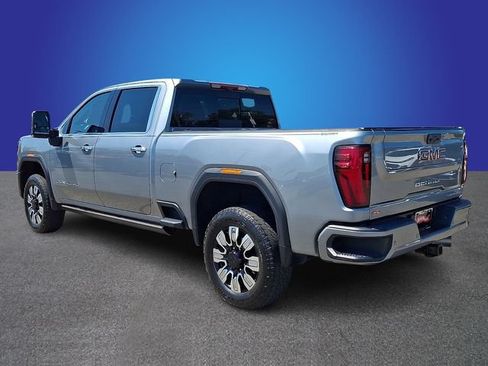 Used 2024 GMC Sierra 2500 Denali AWD/4WD image 6