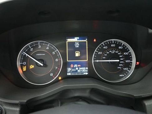 Used 2023 Subaru Crosstrek 2.5i Limited w/ Moonroof Package AWD/4WD image 11