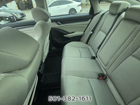 Used 2019 Honda Accord EX image 9