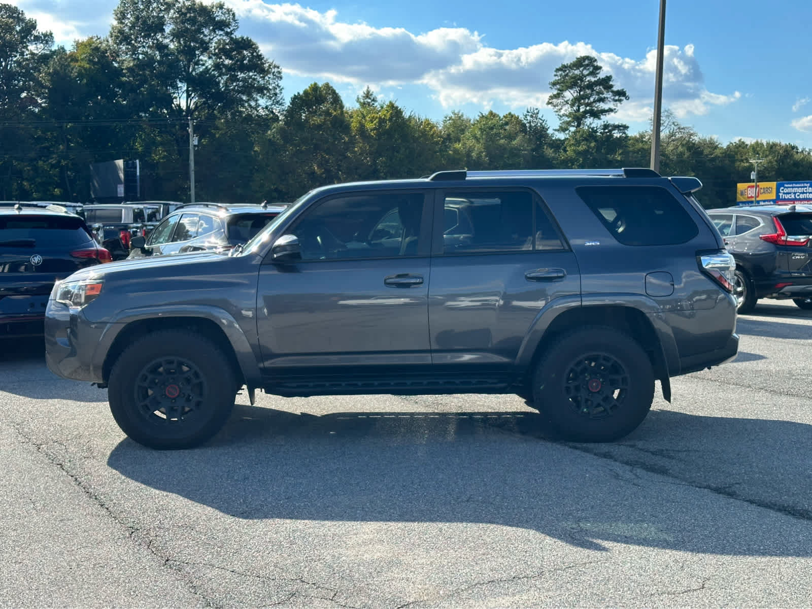 Used 2022 Toyota 4Runner SR5 w/ TRD Black Wheel Package (TMS) AWD/4WD image 10
