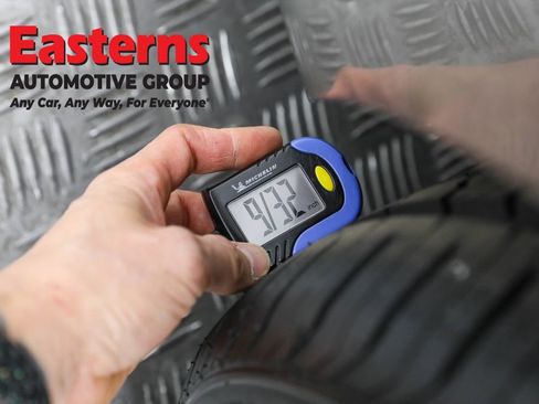 Used 2018 Lexus IS 300 AWD image 29