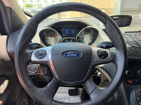 Used 2015 Ford Escape S FWD image 9