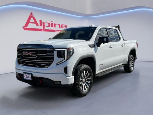 Used 2022 GMC Sierra 1500 AT4 AWD/4WD image 1