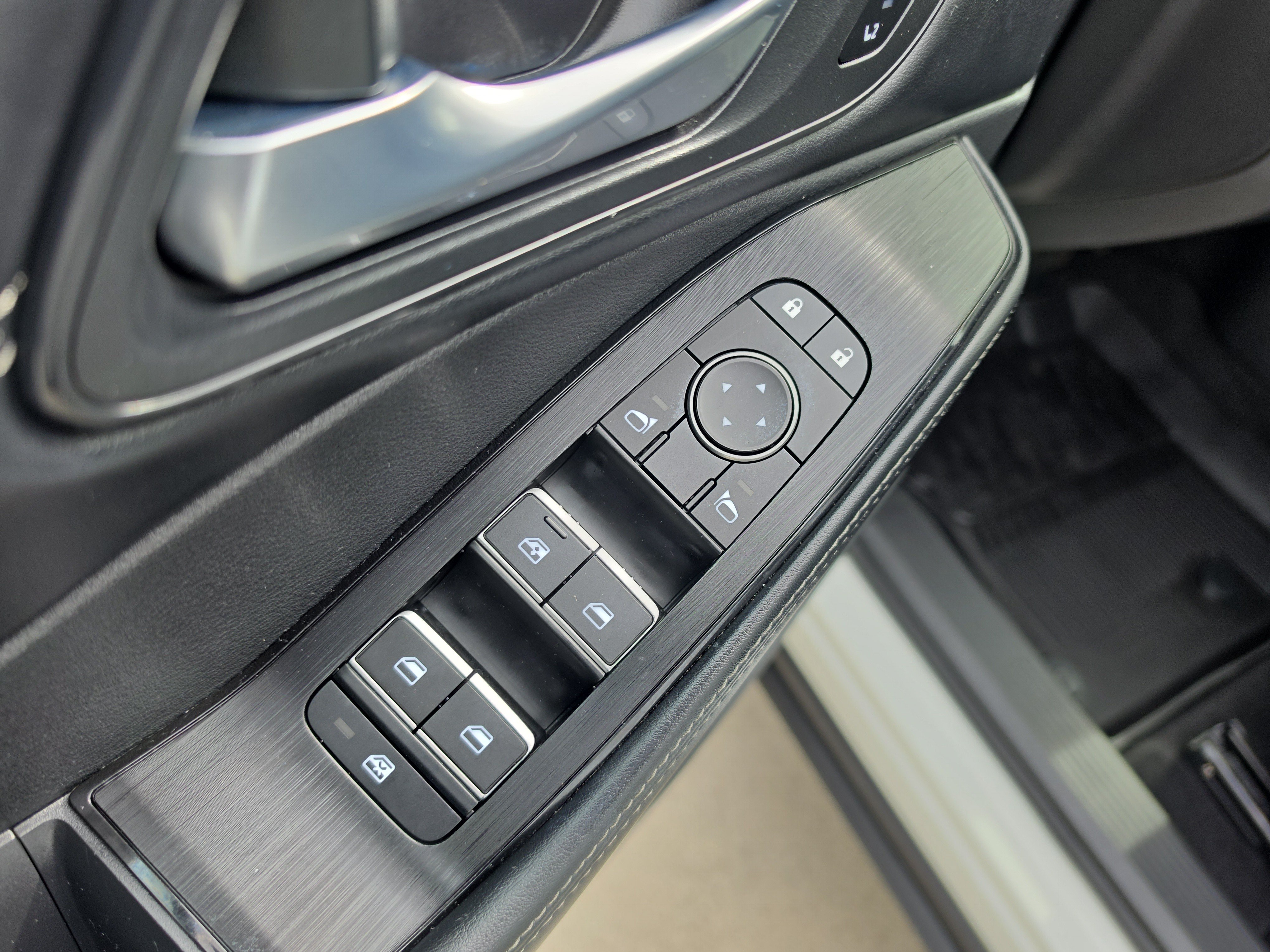 Certified 2023 Nissan Rogue SL AWD/4WD image 20