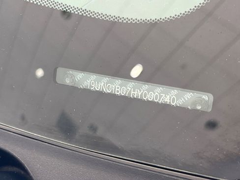 Used 2017 Acura NSX image 25