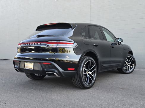 New 2026 Porsche Macan image 9