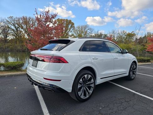 Used 2025 Audi Q8 Premium Plus image 6
