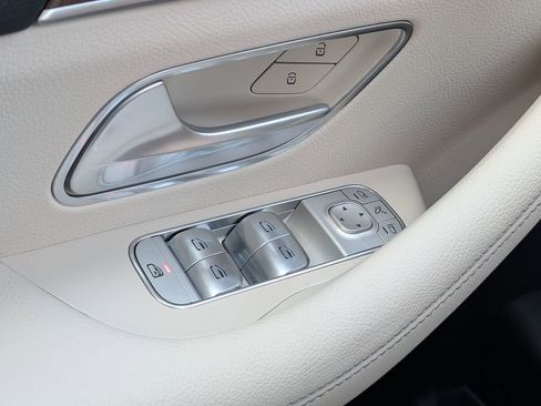 Used 2024 Mercedes-Benz GLE 450 4MATIC image 29