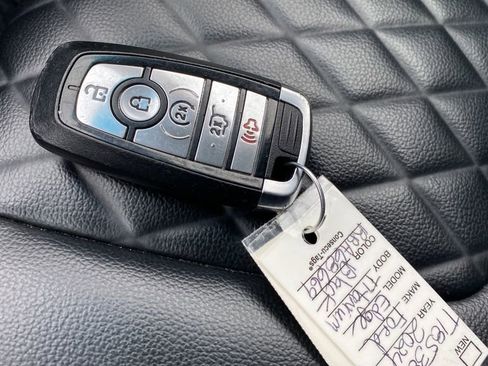 Certified 2024 Ford Edge Titanium AWD/4WD image 37