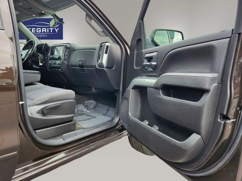 Used 2018 Chevrolet Silverado 1500 LT w/ All Star Edition image 27