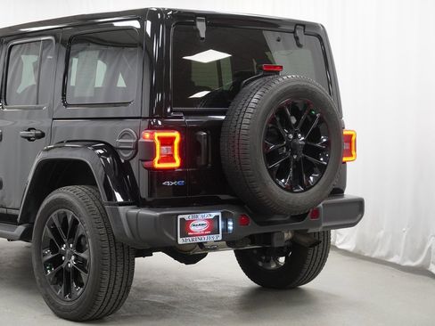 Certified 2021 Jeep Wrangler Unlimited Sahara w/ Cold Weather Group image 14