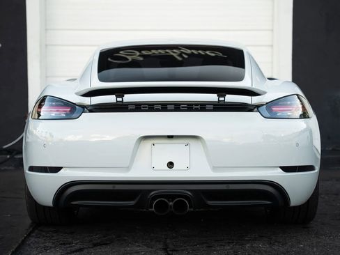 Used 2019 Porsche 718 Cayman w/ Sport Chrono Package RWD image 5