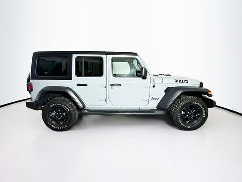 Used 2023 Jeep Wrangler Unlimited AWD/4WD image 10