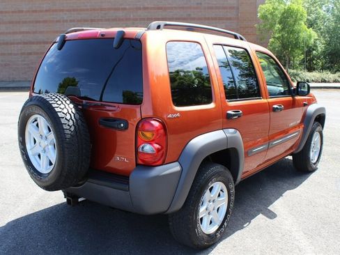 Used 2002 Jeep Liberty Sport AWD/4WD image 4