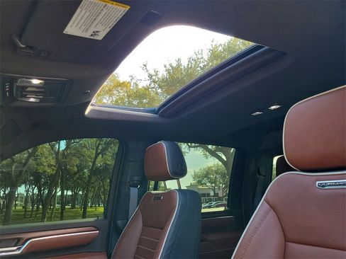 Used 2025 GMC Sierra 3500 Denali Ultimate image 56