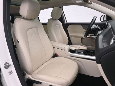 Used 2022 Mercedes-Benz GLA 250 4MATIC w/ Premium Package Lite image 26