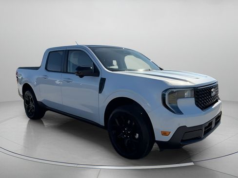 New 2026 Ford Maverick Lariat w/ Black Appearance Package image 2