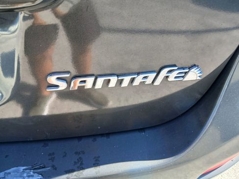 Used 2010 Hyundai Santa Fe SE image 8