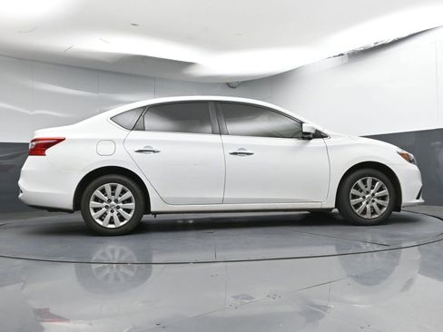 Used 2017 Nissan Sentra S FWD image 20