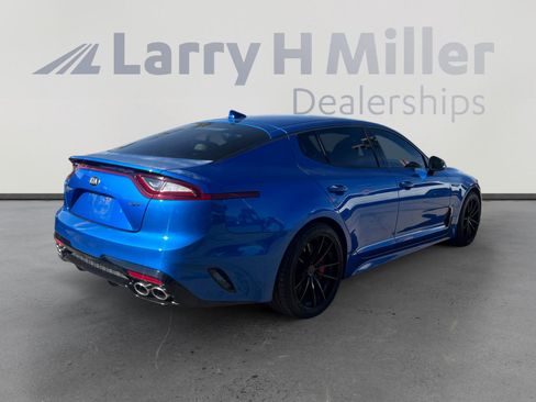 Used 2018 Kia Stinger GT2 image 5