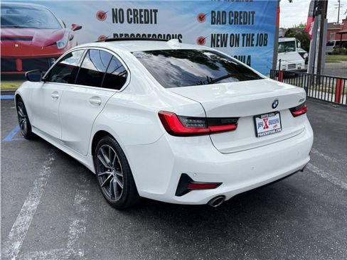 Used 2019 BMW 330i Sedan w/ Driving Assistance Package image 4