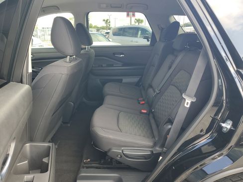 Used 2022 Nissan Pathfinder S FWD image 13