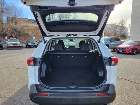 Used 2025 Toyota RAV4 XLE image 11