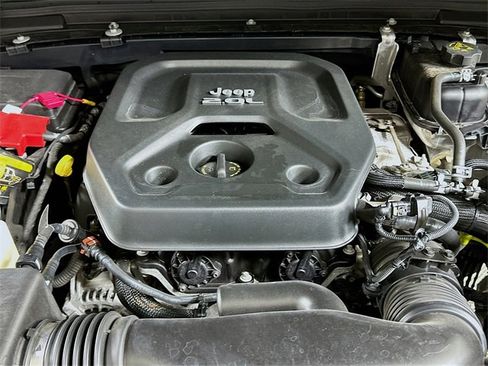 Used 2022 Jeep Wrangler Unlimited Sahara image 20