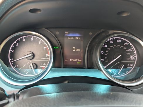 Used 2018 Toyota Camry SE w/ Moonroof Package FWD image 16