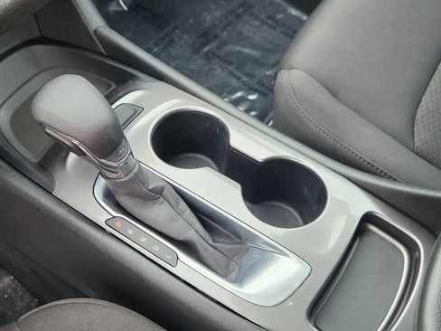 Used 2022 Chevrolet Malibu LS FWD image 18