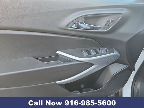 New 2026 Chevrolet Trax RS w/ Sunroof Package image 17