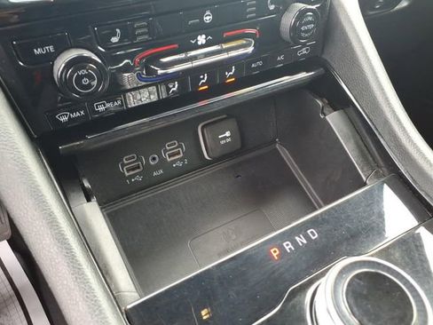 Certified 2023 Jeep Grand Cherokee L Laredo w/ Luxury Tech Group I AWD/4WD image 19