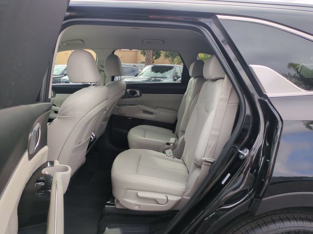 Certified 2023 Kia Sorento SX Prestige AWD/4WD image 29