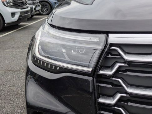 New 2026 Ford Explorer Platinum image 10