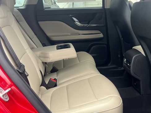 New 2026 Lincoln Corsair Premiere image 10