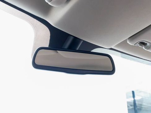 Used 2017 RAM 1500 Express RWD image 18