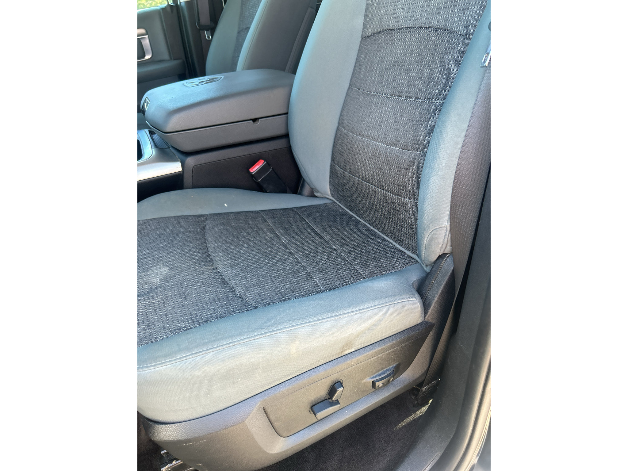 Used 2016 RAM 1500 Big Horn AWD/4WD image 18