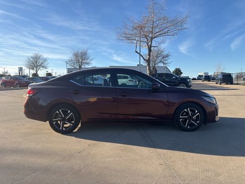 Certified 2024 Nissan Sentra SV image 6