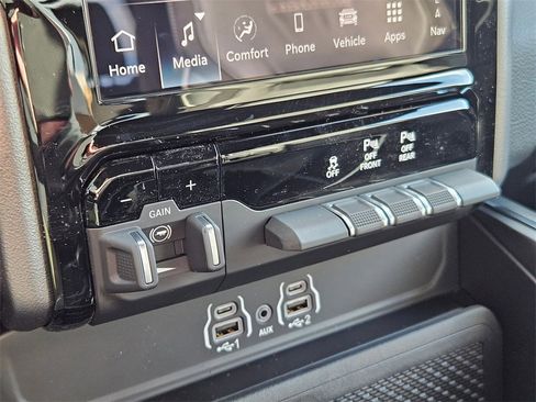 New 2026 RAM 1500 Laramie w/ Night Edition image 28