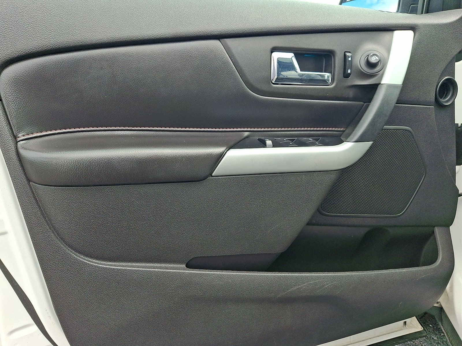 Used 2013 Ford Edge Limited AWD/4WD image 12