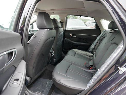 New 2025 Hyundai Sonata Limited image 6