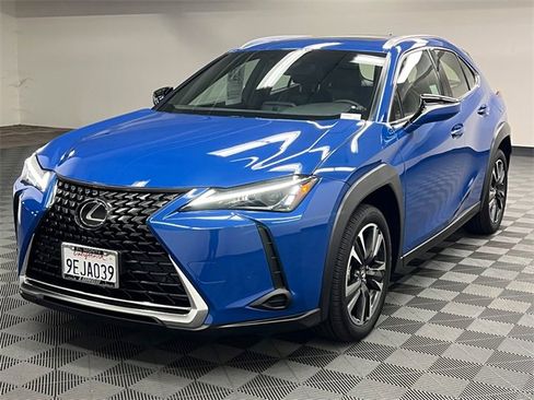 Certified 2023 Lexus UX 250h FWD w/ Accessory Package (Z2) image 2