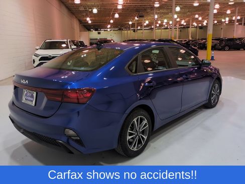 Certified 2024 Kia Forte LXS FWD image 3