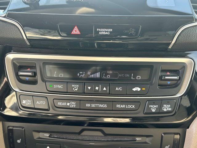 Used 2021 Honda Pilot Touring image 30