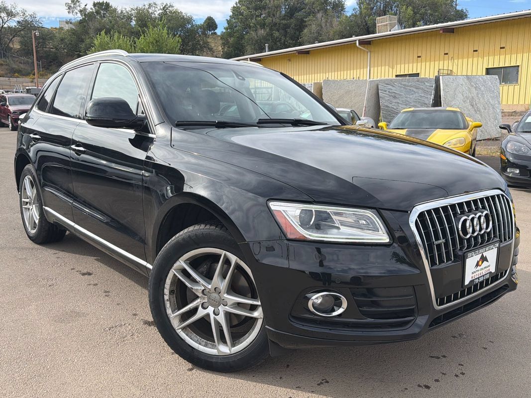 Used 2017 Audi Q5 2.0T Premium Plus w/ Technology Package AWD/4WD image 1