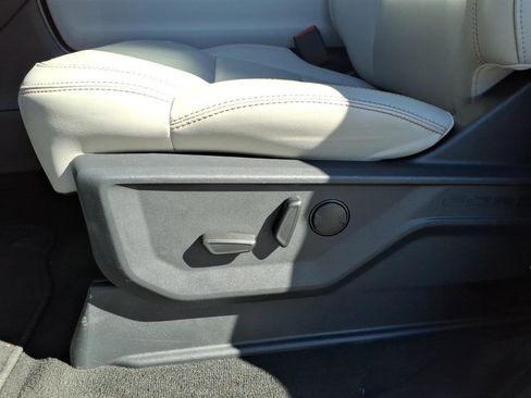 Used 2025 Ford Expedition Max Active image 8